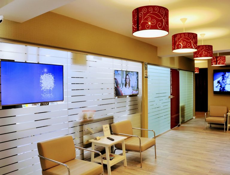 Clinica stomatologica Velvet Dental, consultatie stomatologica