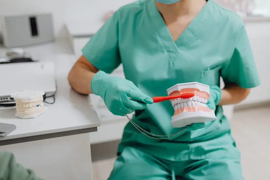 servicii clinica stomatologica Bucuresti