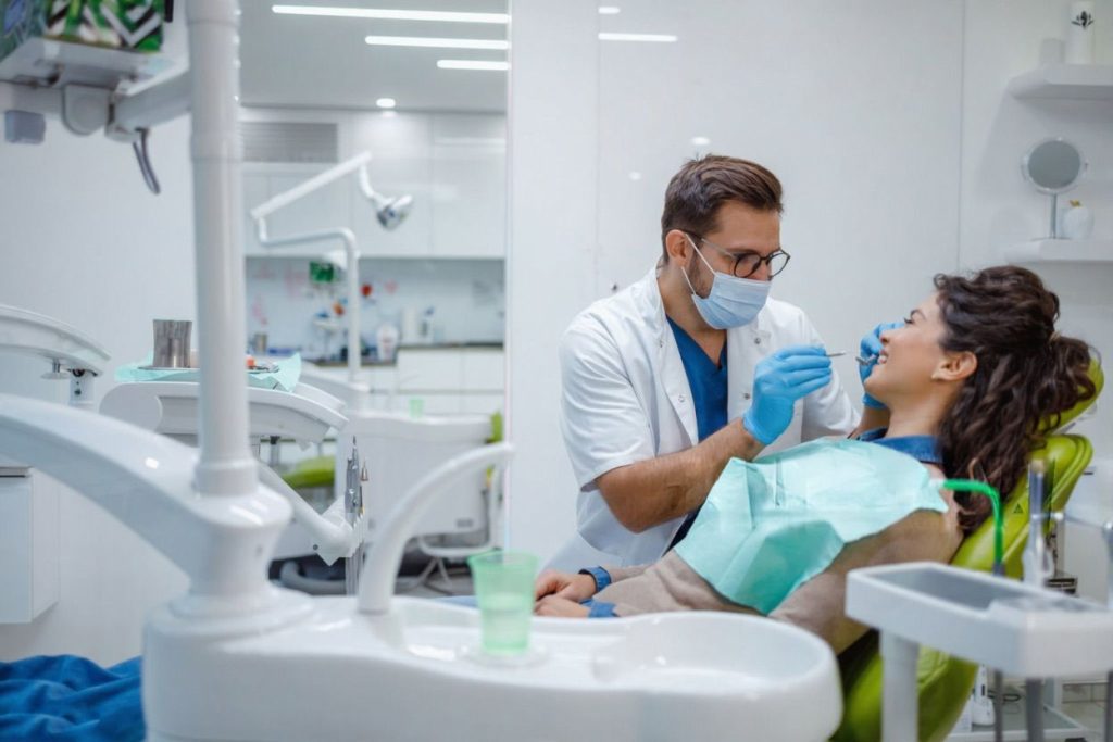 chirurgie orală în cabinet stomatologic – Velvet Dental