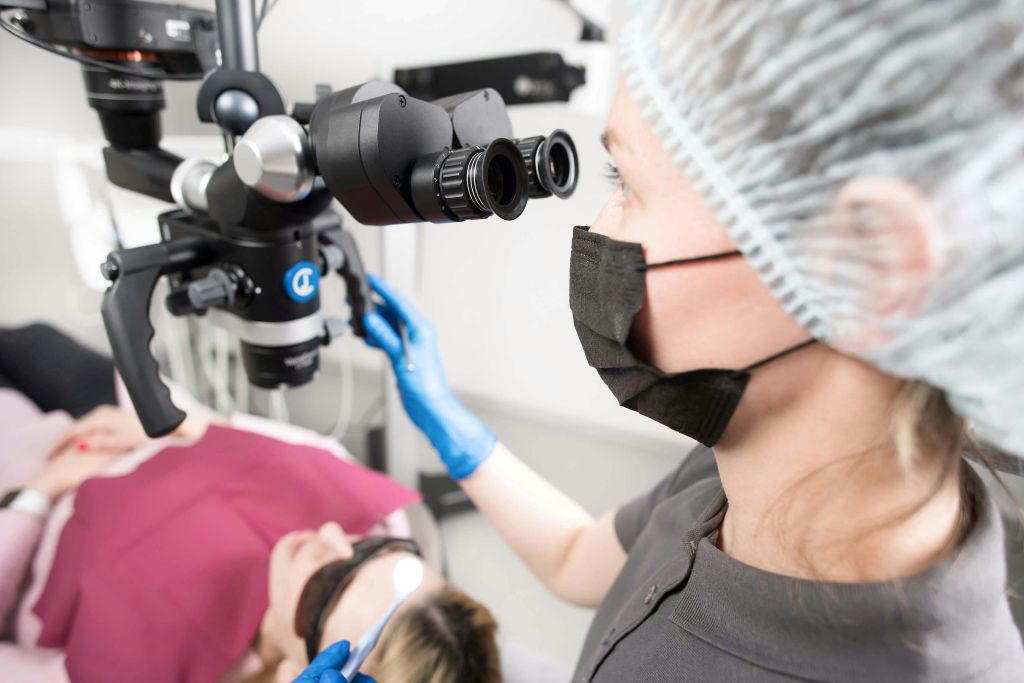 pret endodontie Bucuresti