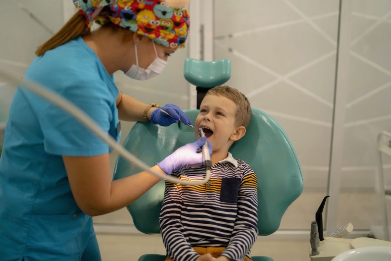 pret stomatologie copii